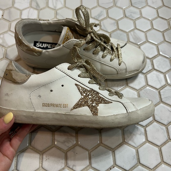 EUC Golden Goose SuperStars size 37 - Picture 1 of 8